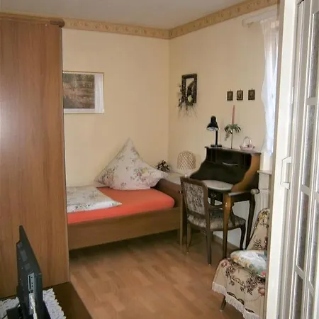 招待所 Pension Central