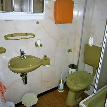 Pension Central 3* 巴特施泰本